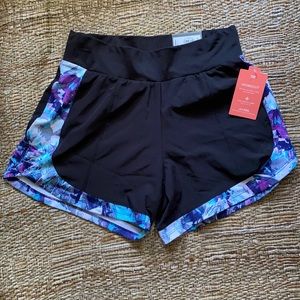 TEK GEAR WORKOUT SHORTS MID RISE
